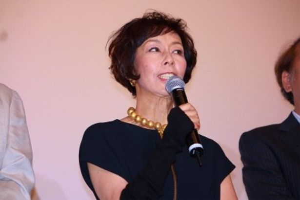 原田芳雄扮する善の妻・貴子役の大楠道代