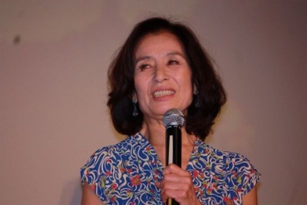 祖母役の倍賞美津子