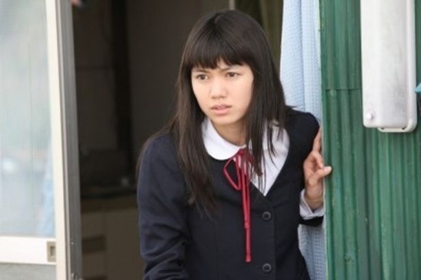 【写真】とても複雑な心情を持った女子中学生・茶沢景子を演じる二階堂ふみ