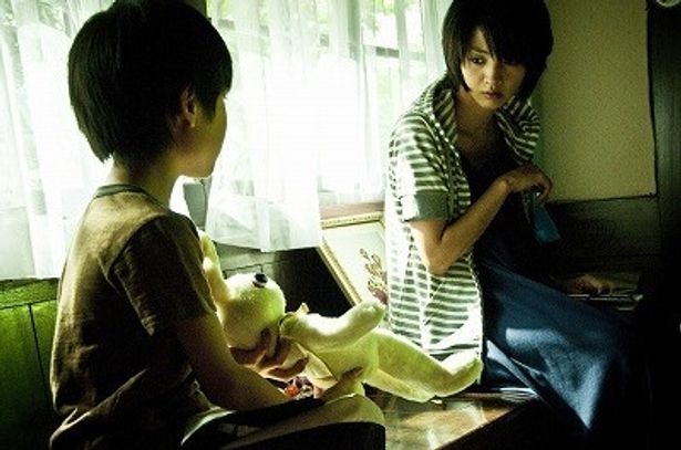 2010年に映画監督の石井裕也と結婚。「家族は良いです。心が豊かになれる存在です」