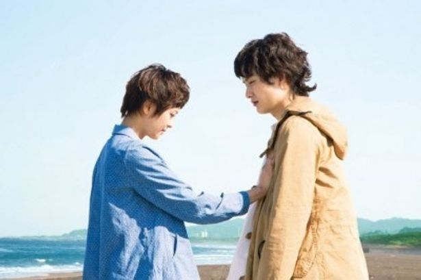 岡田将生(右)はナレーションを担当、榮倉奈々(左)はクーパーズで働くことになるゆき役で出演