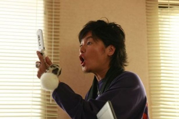 森久保祥太郎が演じるのは破天荒な性格で知られる声優の小田