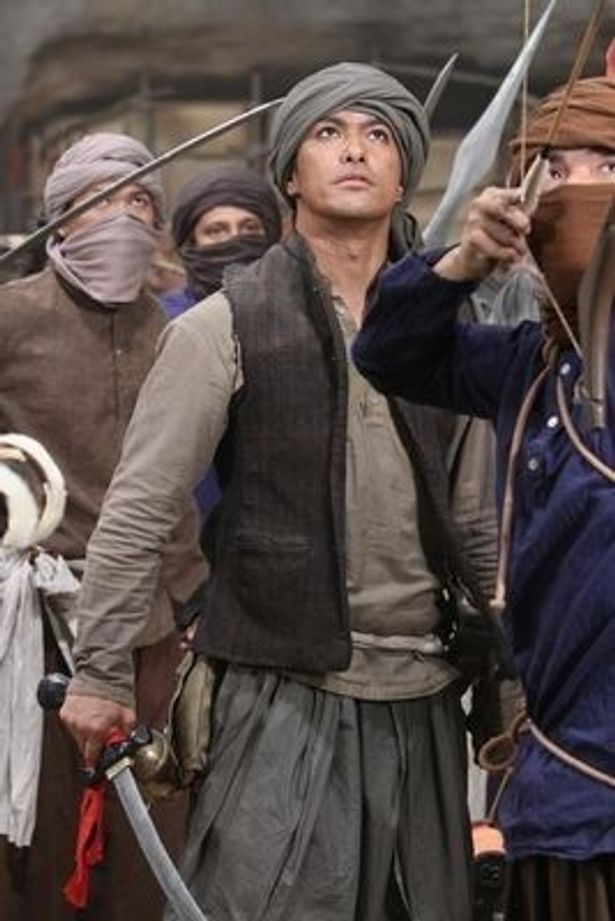 ヴィシャールに立ち向かう反乱軍のリーダー、サニルを演じる北村一輝