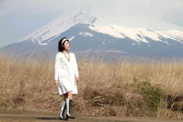 【写真】三島の妻を演じるのは名女優の寺島しのぶ