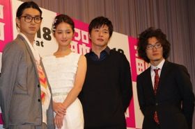 松田翔太の『アフロ田中』の妄想男子ぶりに佐々木希がハニカミ笑顔｜最新の映画ニュースならMOVIE WALKER PRESS