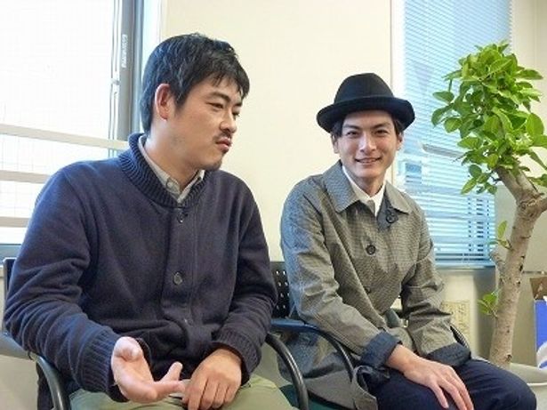 「小栗くんの通ってた中華屋さんにファンの方が大勢集まってきて大変だったね(笑)」と監督