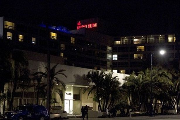 【写真】急逝したホイットニー・ヒューストンの宿泊していたビバリー・ヒルトンホテル