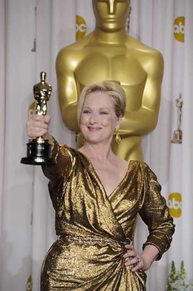 アカデミー賞ではゴールドのドレスでオスカー像を受け取ったメリル