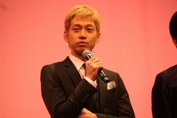 メガホンをとった深川栄洋監督