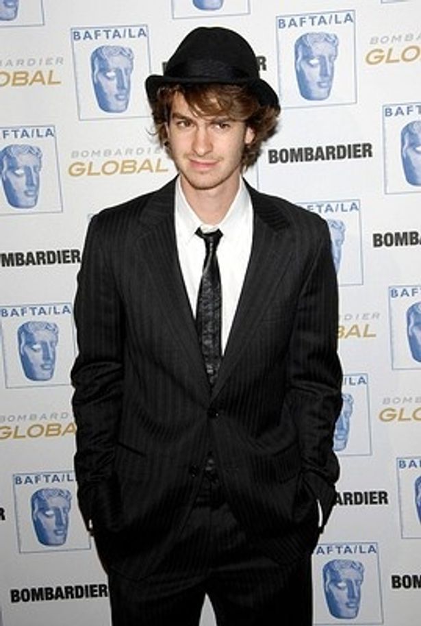 2008年にドラマ「Boy A」で英国アカデミー賞ドラマ部門主演男優賞を受賞