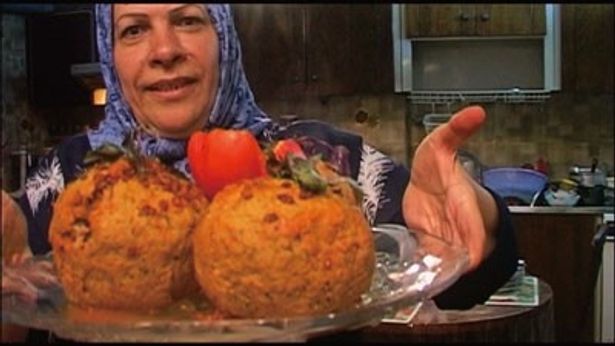おふくろの味は万国共通。家庭料理をテーマにした温かいドキュメンタリーがイランから到着