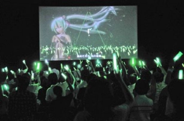 こちらは21時からの「初音ミクライブパーティー2012(ミクパ♪)」の模様