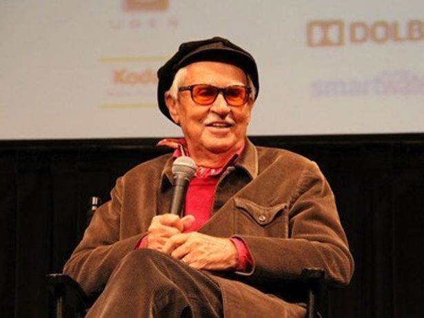 83歳とは思えないお洒落で若々しい、兄のヴィットリオ・タヴィアーニ監督