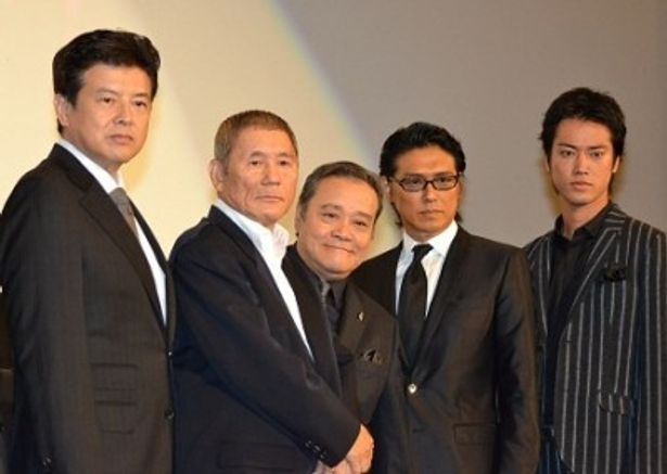 【写真を見る】北野監督をはじめ、悪人を演じたキャスト陣が集まった