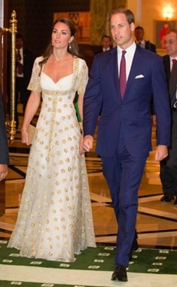 【写真を見る】2011年4月に結婚したウィリアム王子とキャサリン妃