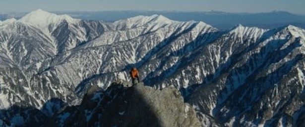 【写真を観る】富山県の立山連峰を中心に、8ヶ月に及ぶ大規模ロケを予定している