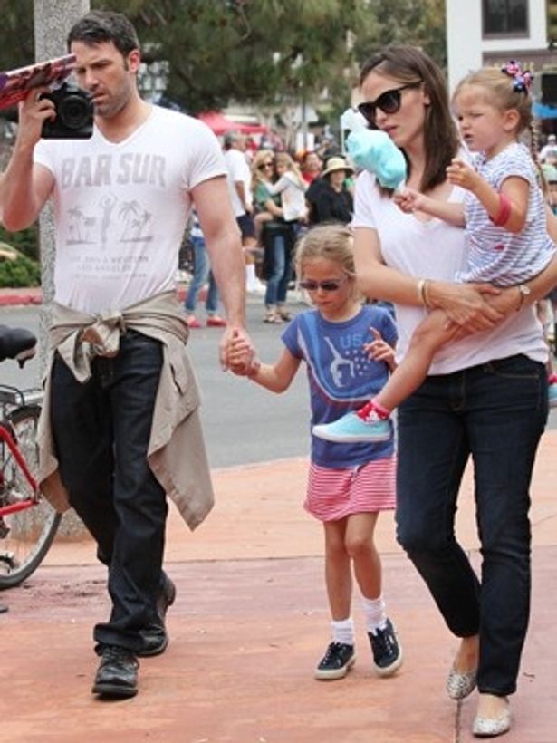 【写真を見る】ベン・アフレックとの間に、第3子となる男の子を出産したジェニファー・ガーナー