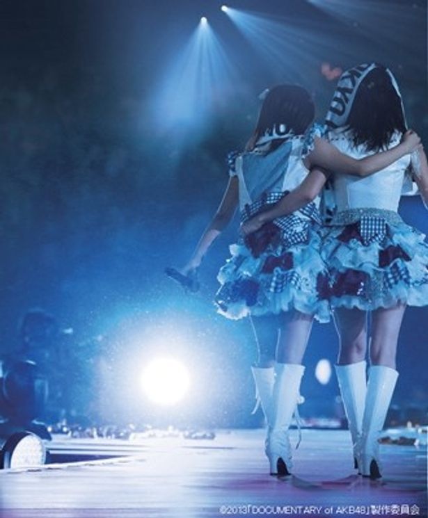 巨大アイドルグループの立役者は、AKB48劇場のステージを降りた