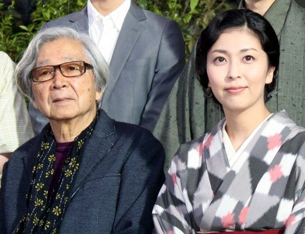 『小さいおうち』の製作会見に登壇した山田洋次監督と松たか子