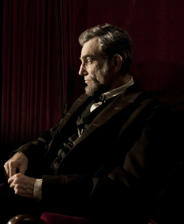 【写真を見る】リンカーンを演じたダニエル・デイ＝ルイスは第85回アカデミー主演男優賞を受賞