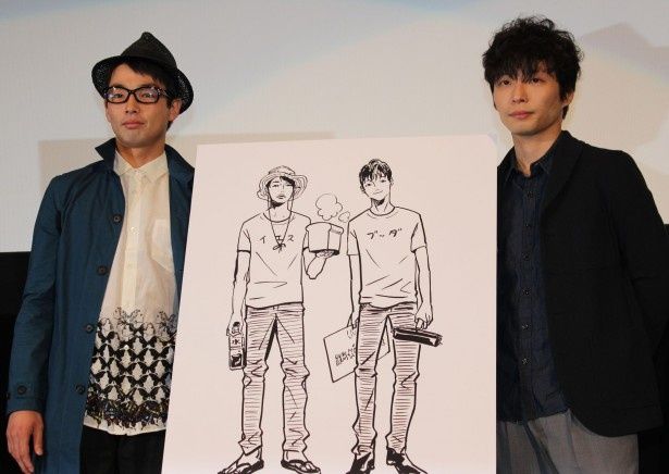 【写真を見る】森山未來と星野源が自分たちを描いた中村光作のイラストに「格好良くなっている！」と感激！