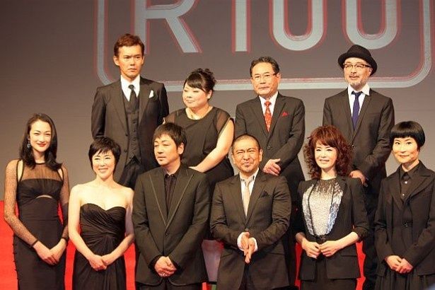 新作映画『R100』の製作報告記者会見に松本人志監督、大森南朋、大地真央ら豪華キャストが集結