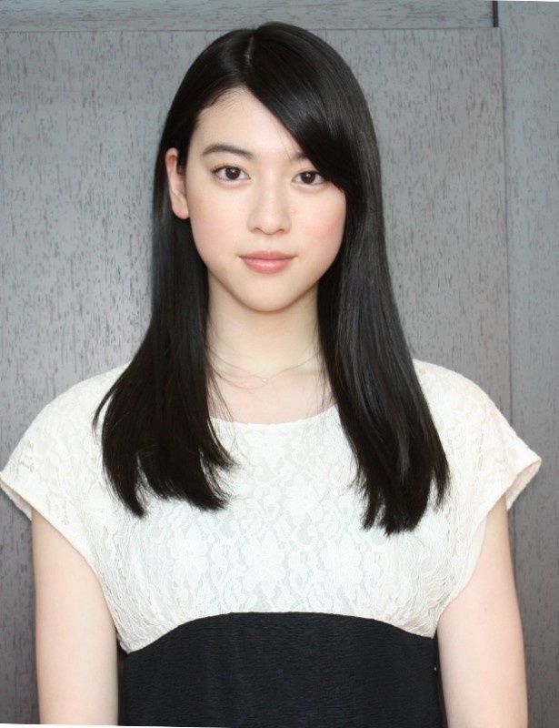 本作で待望の初主演を務めた三吉彩花