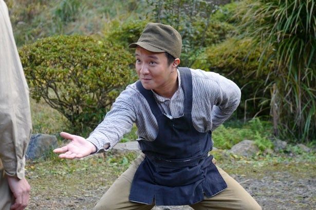 遠州地方の方言で、名もなき便利屋に扮した濱田岳の演技に絶賛の声が