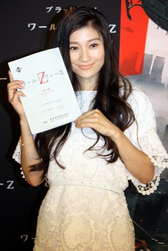 篠原涼子、ブラピの妻役の声優に決定「ハリウッドは、お声がかかれば喜んで」
