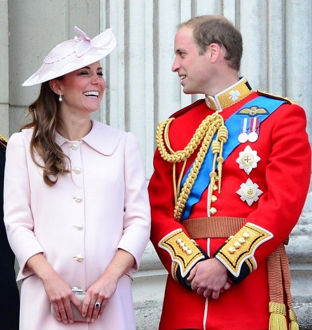 ウィリアム王子と幸せそうな妊娠後期のキャサリン妃