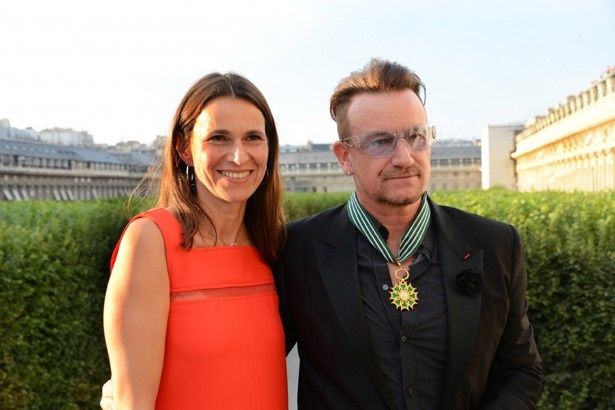 U2のボノは今年7月にフランス芸術文化勲章を受章！