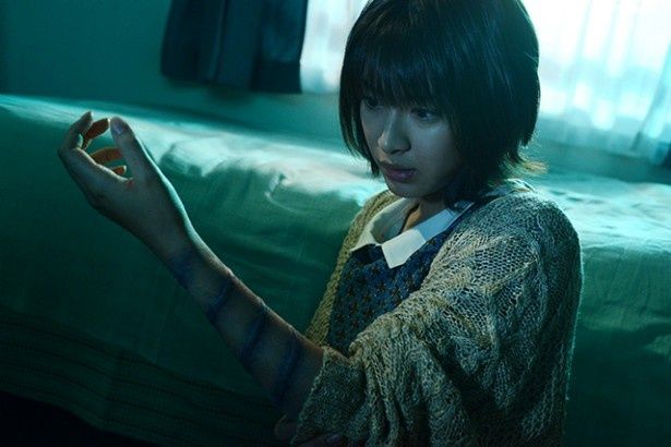 『貞子3D2』で主演を務める瀧本美織は、映画・テレビドラマ・フォトブックなど多方面で活躍。現在最も勢いのある女優の一人だ