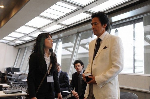 村上弘明演じるFBI捜査官も、日本で捜査に合流する