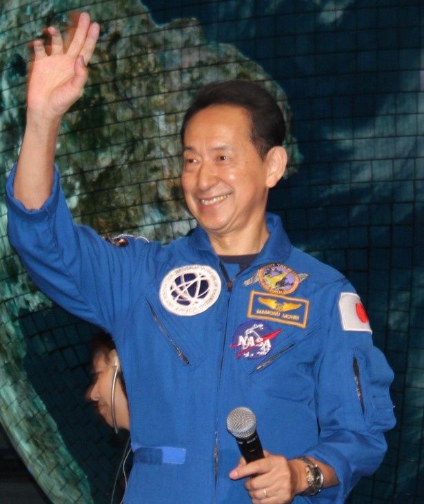 日本科学未来館館長で宇宙飛行士の毛利衛が特別ゲストとして登場