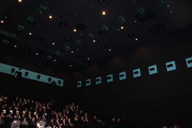 天井からも音が降り注ぐ Tohoシネマズ ららぽーと船橋で日本初導入のシネマ音響 ドルビーアトモス を体験 画像5 8 Movie Walker Press