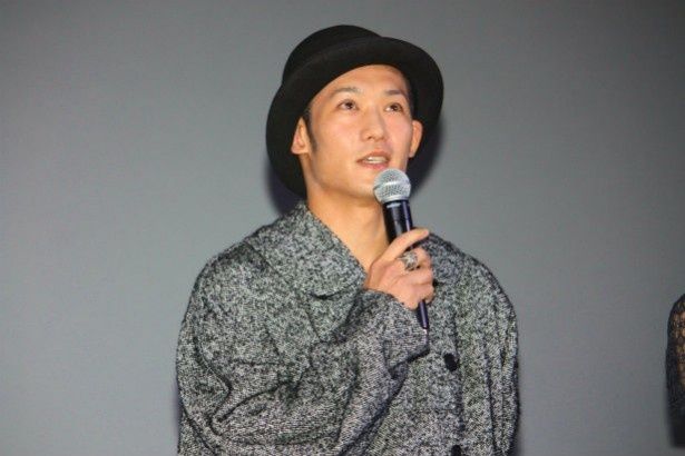 性格・容姿共に正反対の双子役を1人2役で演じた淵上泰史