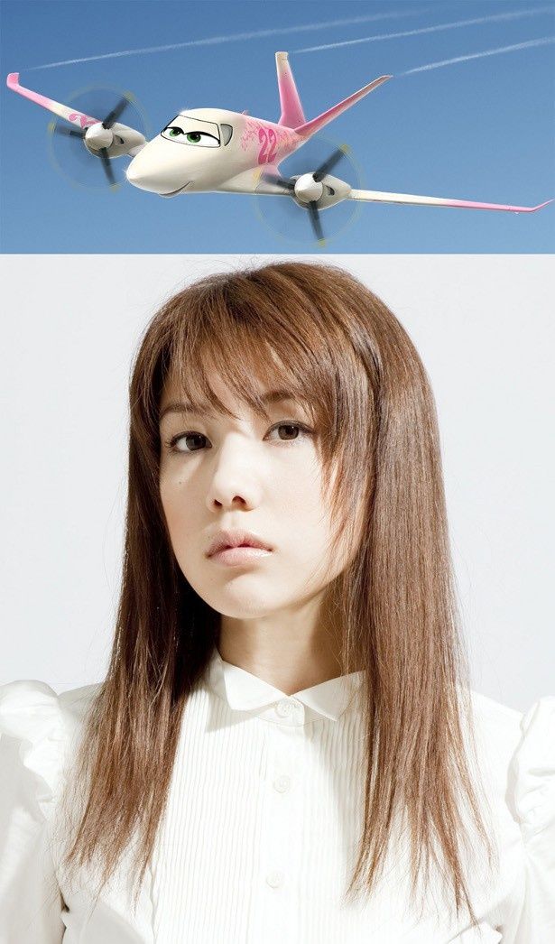 【写真を見る】日本版だけに登場する飛行機サクラの声は、現在育児中の仲里依紗！