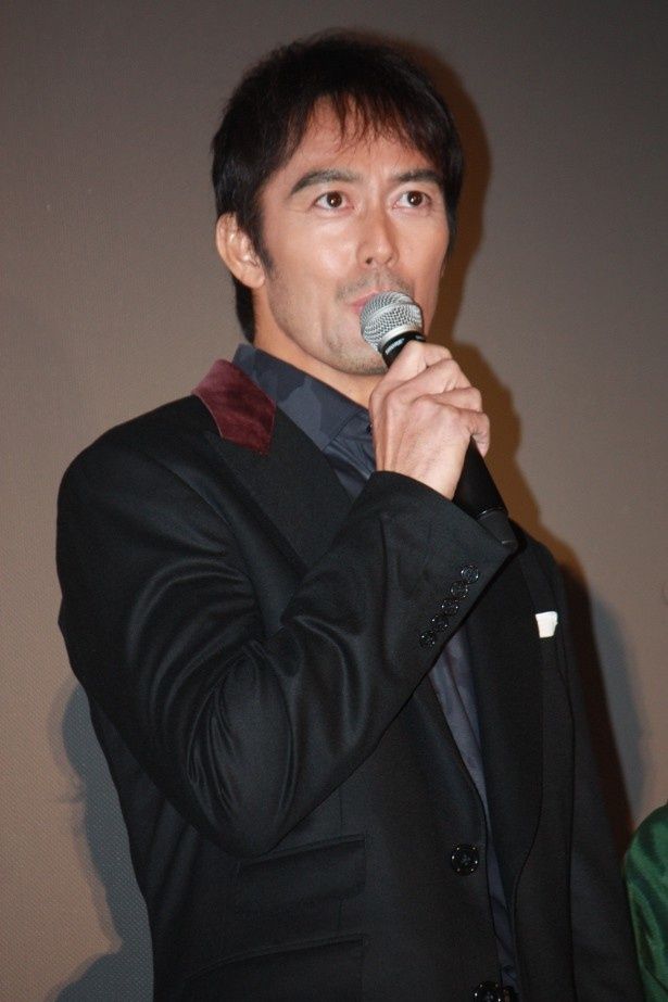 自称・天才物理学者・上田次郎役の阿部寛