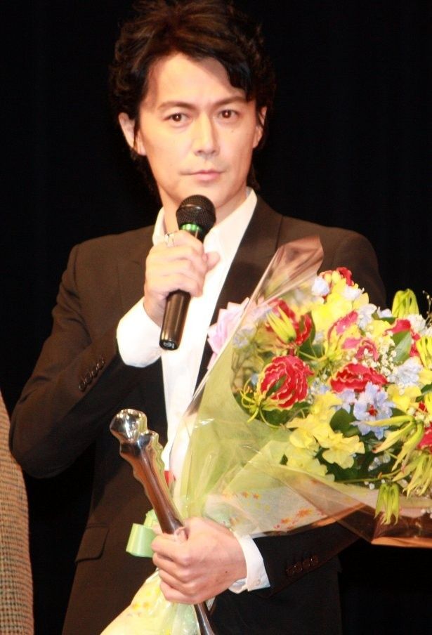 ヨコハマ映画祭で主演男優賞を受賞した福山雅治