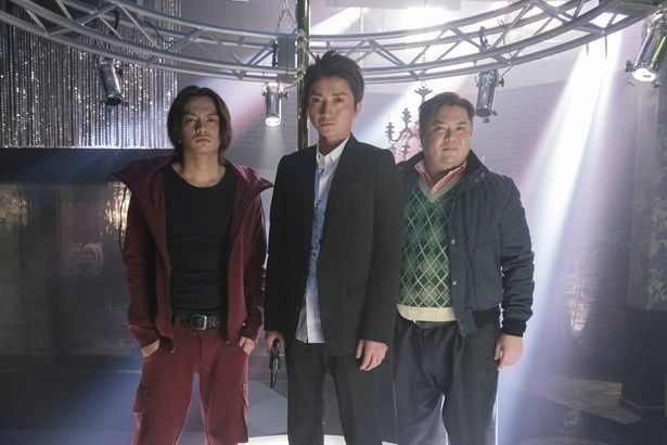 藤原竜也、田中聖、ブラックマヨネーズの小杉竜一が大金を巡って壮絶な争いを繰り広げる『サンブンノイチ』