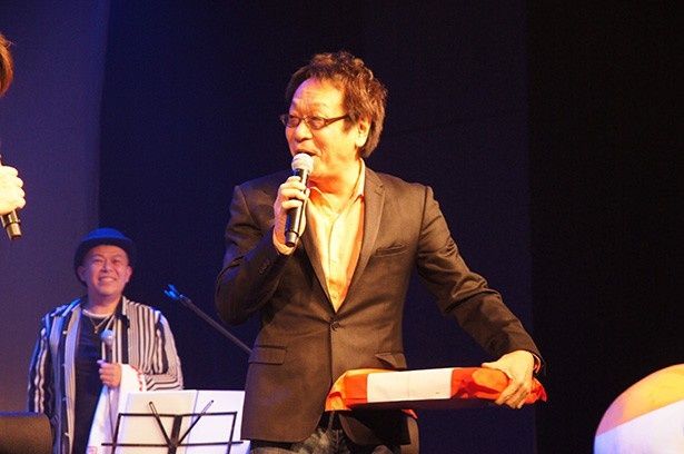 昼の部のゲストとして登場した声優の堀内賢雄。井上との共演も多数