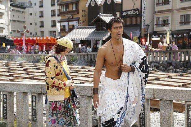 【写真を見る】阿部寛演じるローマ人の浴場設計技師ルシウス。再び、日本にタイムスリップ！