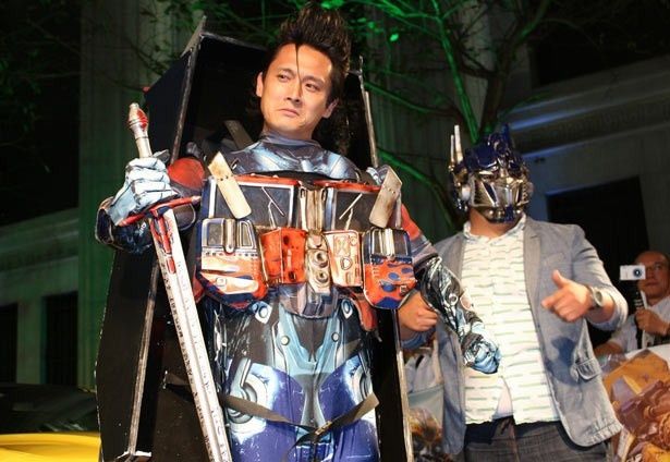 「トランスフォーマー」コスプレの参加者も！