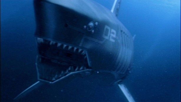 サメとサメの戦いが繰り広げられる『メガ・シャークVSメカ・シャーク』