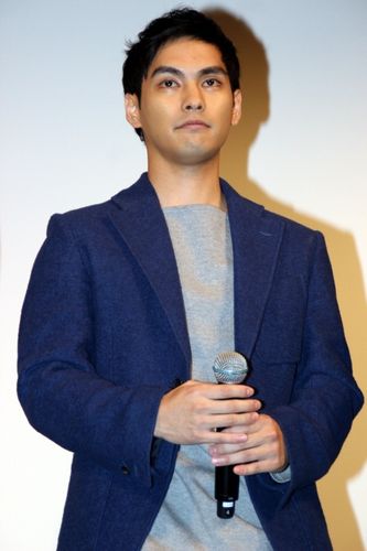 柳楽優弥、「眉毛、剃りな。つながっちゃダメ」とダメ出し体験談を告白