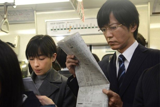 夫(田辺誠一)との穏やかな暮らしを送っていた梅澤梨花(宮沢りえ)だったが…