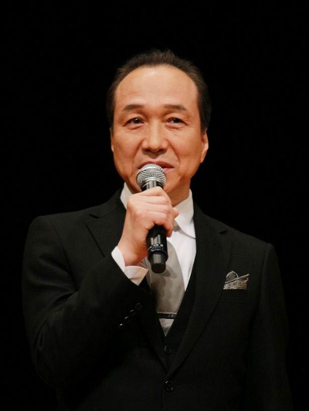 津崎校長役の小日向文世が抑えた味わい深い演技で共感を誘う！