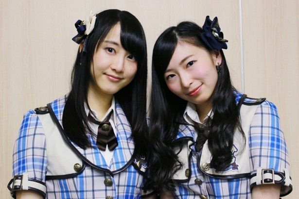 インタビューに応じたSKE48の松井玲奈と大矢真那