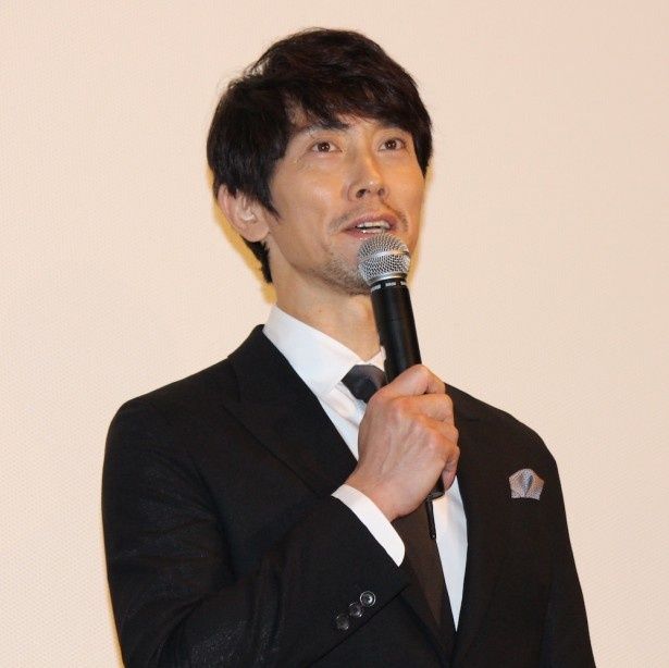 藤野剛役を演じる佐々木蔵之介