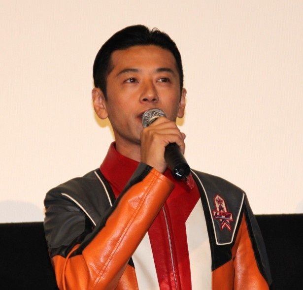 陣野隊長役を演じる大浦龍宇一